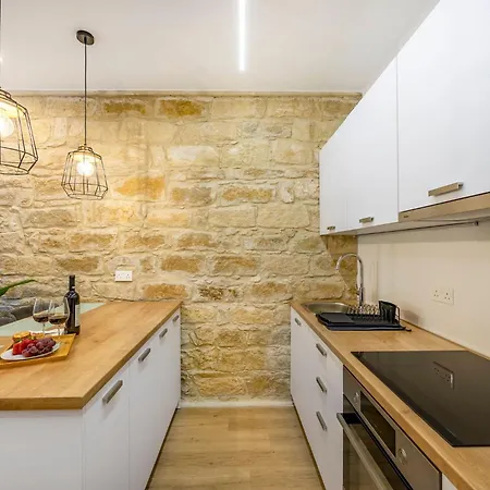 Olga Premium * Limisso